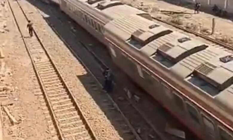 قطار 910