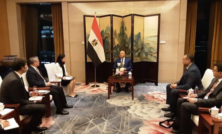 الوزير _رئيس _شركة أ_فيك_ انترناشيونا