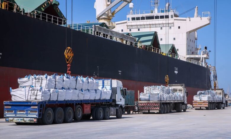 ميناء دمياط