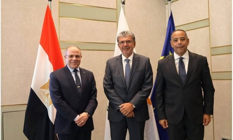 الاجتماع الأول للجنة الملاحية المشتركة