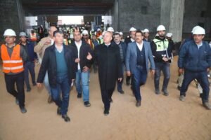 الوزير_يتفقد_مسار_القطار_السريع