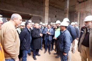 الوزير_يتفقد_مسار_القطار_السريع