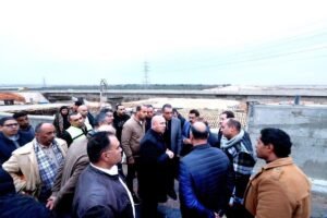 الوزير_يتفقد_مسار_القطار_السريع