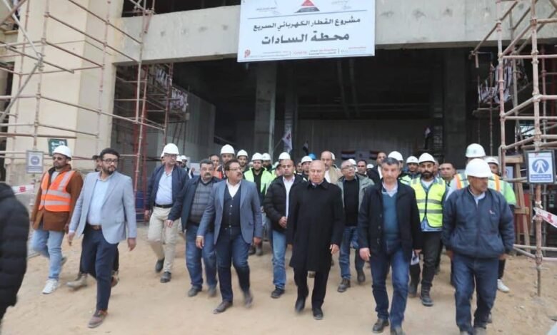 الوزير_يتفقد_مسار_القطار_السريع