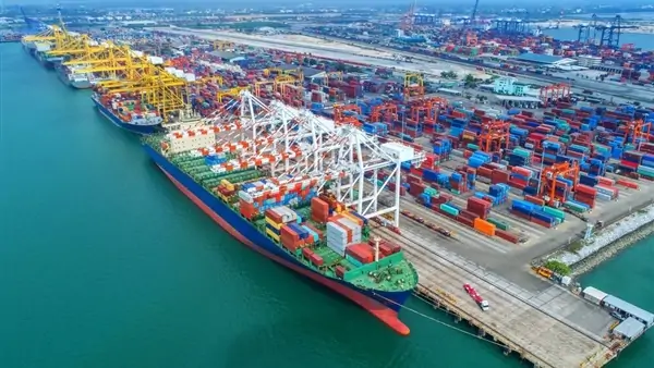 ميناء السخنه