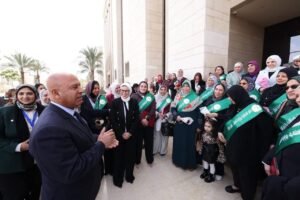 الأمهات المثاليات