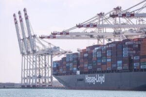 سفينة_حاويات_ميناء_دمياط